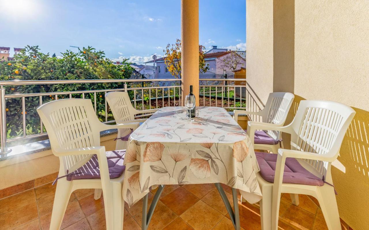Istriensonne - Apartments Veruda Mit Grillterrasse Pula Exteriör bild