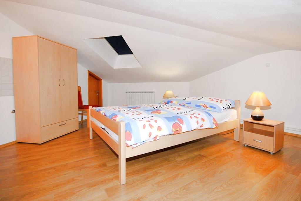 Istriensonne - Apartments Veruda Mit Grillterrasse Pula Exteriör bild
